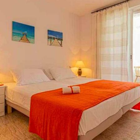797 Holiday Rentals - Piso Para 4 Con Amplia Terraza Al Jardin Y Al Mar ベナルマデナ エクステリア 写真