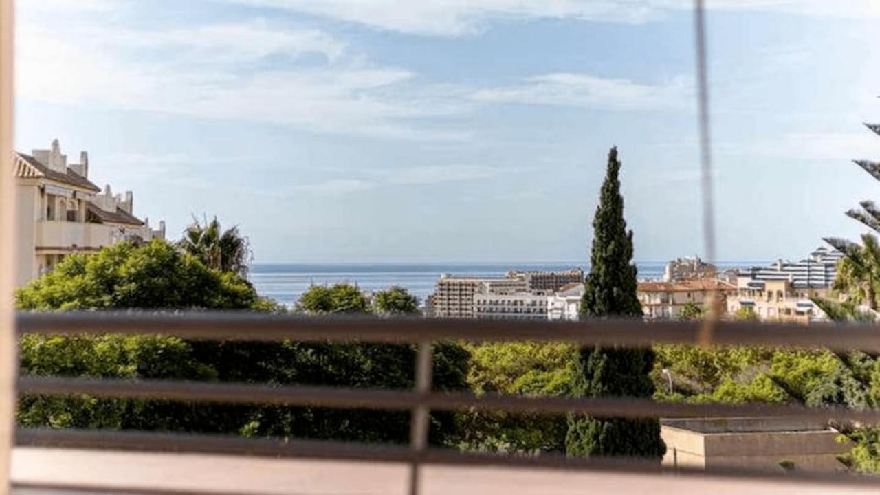 797 Holiday Rentals - Piso Para 4 Con Amplia Terraza Al Jardin Y Al Mar ベナルマデナ エクステリア 写真