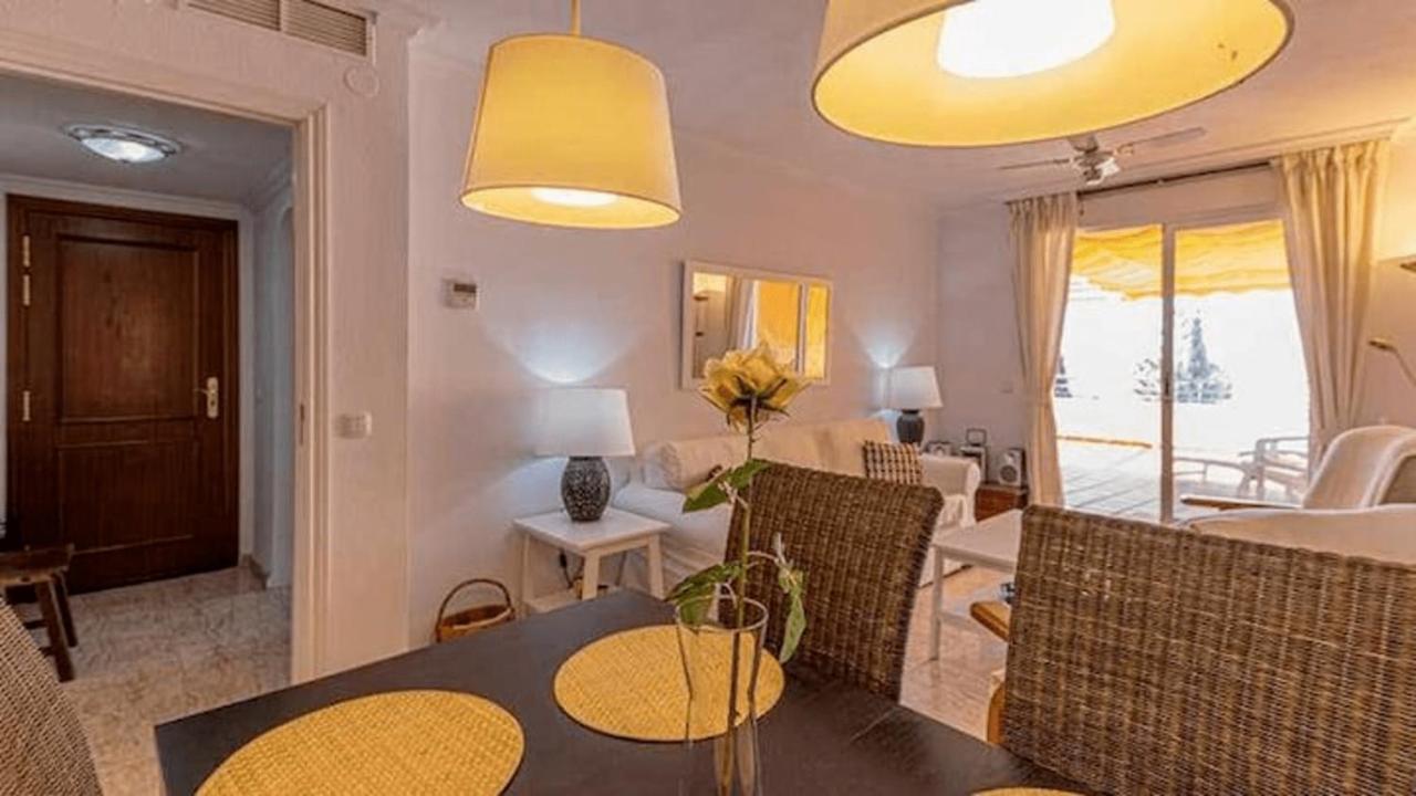 797 Holiday Rentals - Piso Para 4 Con Amplia Terraza Al Jardin Y Al Mar ベナルマデナ エクステリア 写真